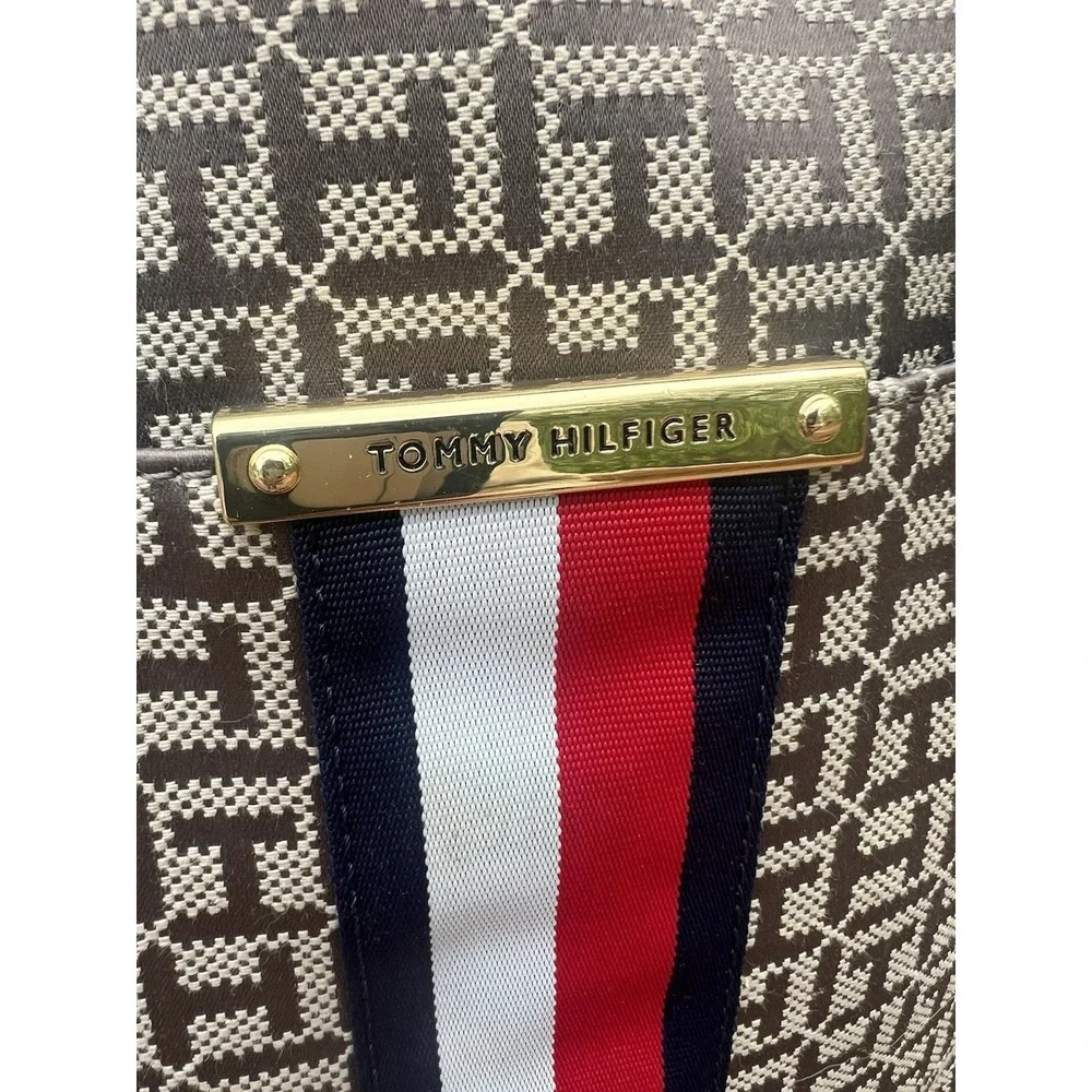 Tommy Hilfiger Backpack Signature Logo Print